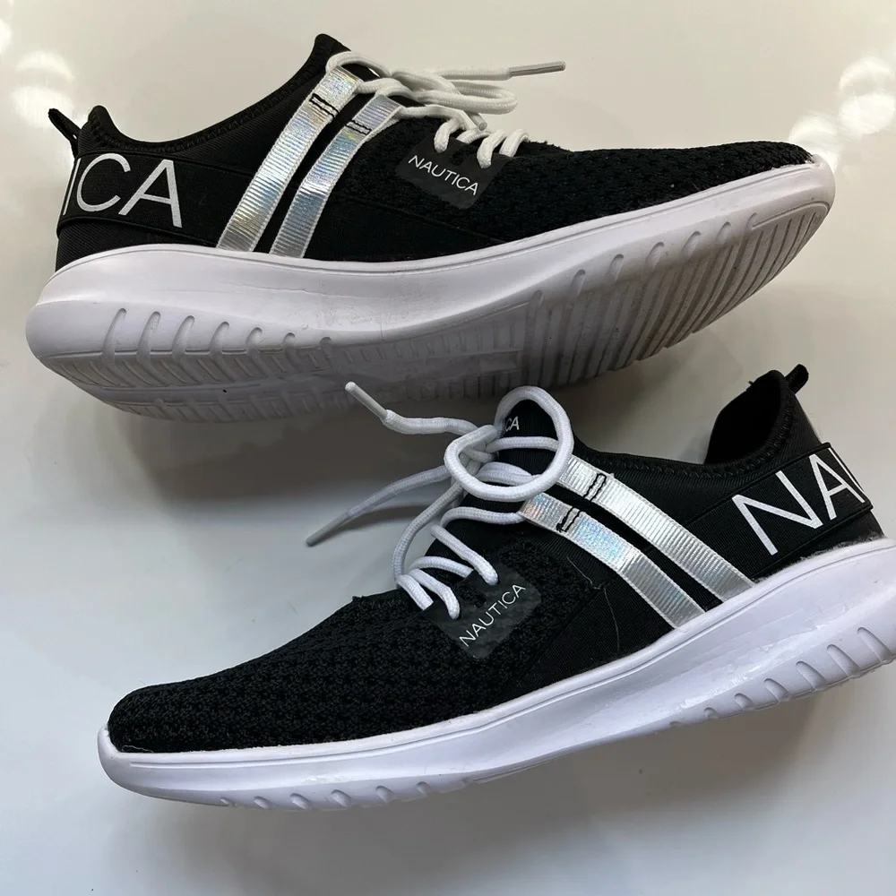 Nautica Women Sneaker Lace-Up Jogger Running Shoe, Black & White Silver, 7.5 - Picture 2 of 10